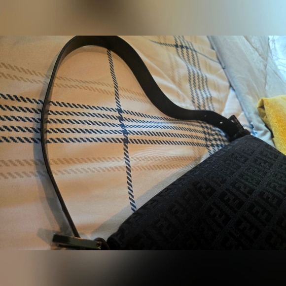 Fendi Mamma Baguette - Picture 16 of 16